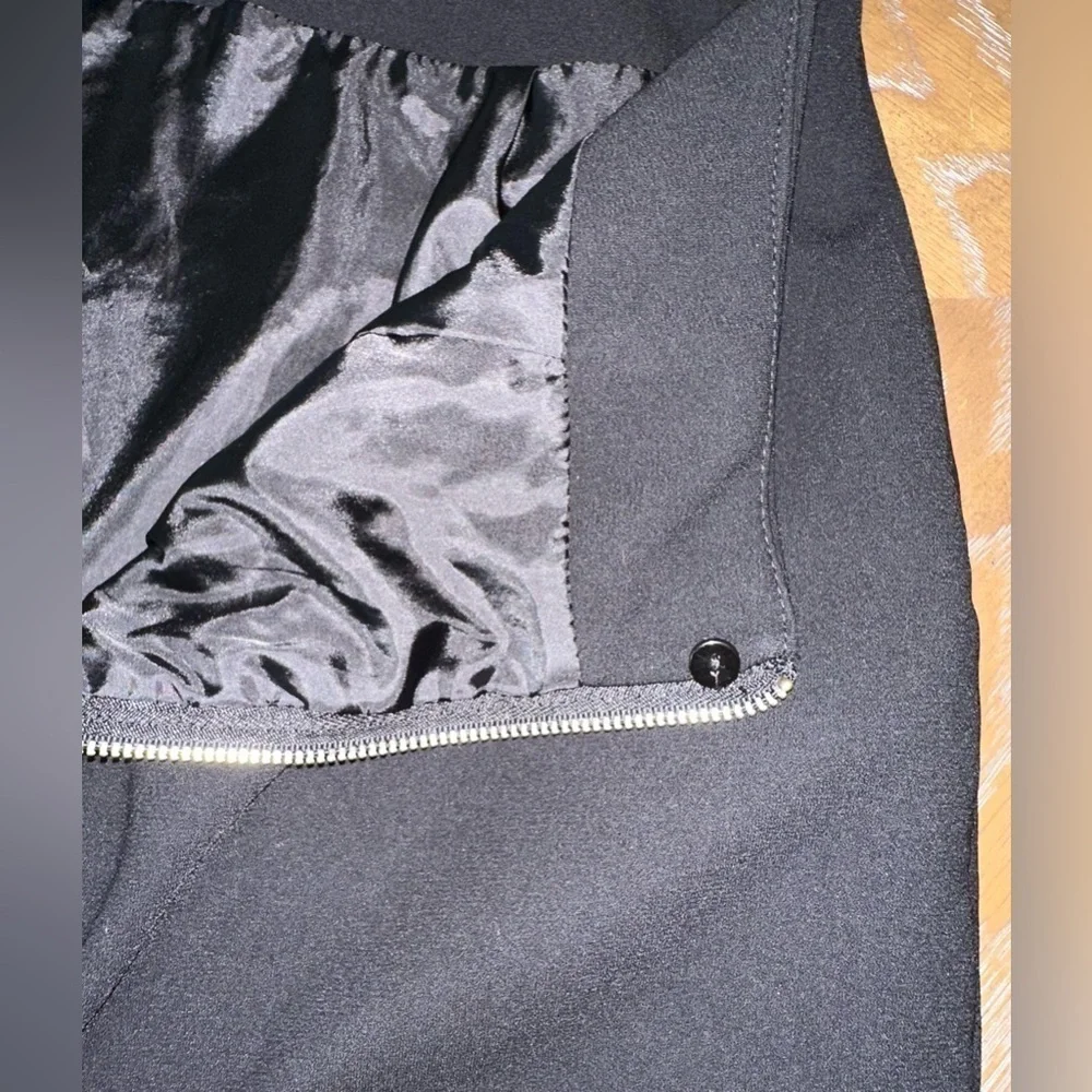 H&M Short Black Polyester Skirt - Size 12